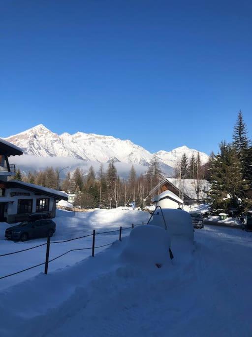 Apartament Etra Close To Piste Oulx Exteriör bild